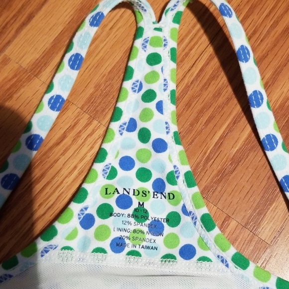 Lands end work out top med - Picture 6 of 6